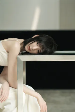 毛晓彤性感迷人写真图片