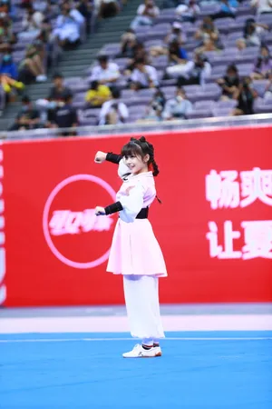 赖美云《超新星运动会》武术剧照图片