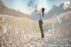 张艺凡简约海盐风写真图片_5