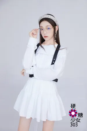 硬糖少女303时尚大片写真_3