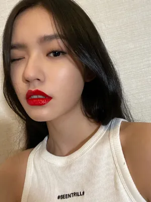 林允性感红唇写真图片_6