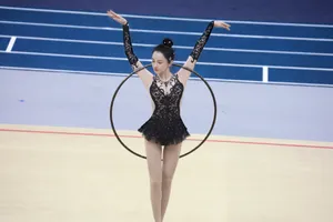 陈小纭超新星运动会艺术体操图片_4