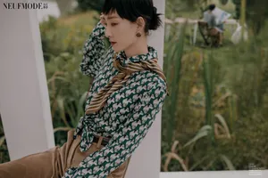 王丽坤摩登复古大片写真图片_8