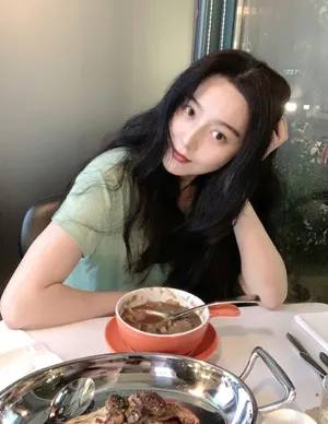 范冰冰夏日甜美歪头杀图片_2