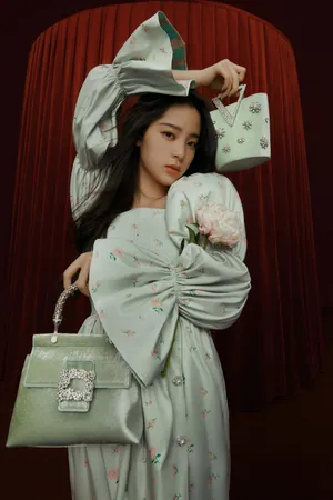 欧阳娜娜迷人魅力性感代言写真_5