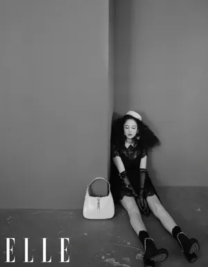 古力娜扎复古妩媚写真大片