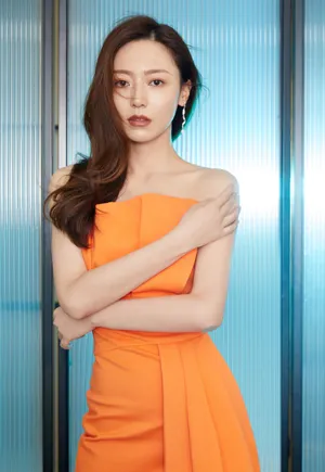 黄梦莹抹胸裙性感写真图片_3