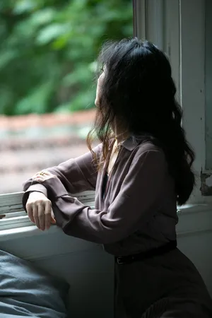 赵丽颖慵懒性感写真花絮图片_2