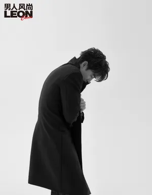 杨玏慵懒帅气写真图片_3