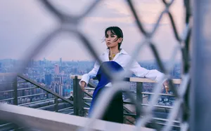周笔畅花朵流苏项链性感图片_5