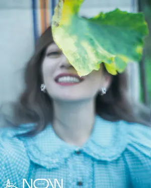 赵薇湿发性感杂志写真_6