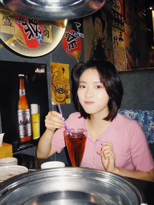 沈月旅拍粉色私服照图片_3