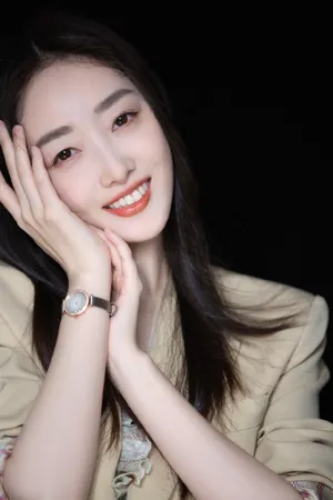 蒋梦婕优雅干练西装写真图片_1