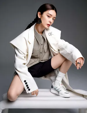傅菁混搭风摩登性感图片写真