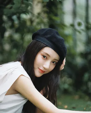 安泳畅夏日甜美写真图片