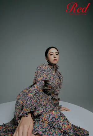 董璇优雅性感写真图片_8