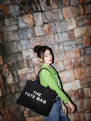 袁姗姗丸子头休闲私服图片_7