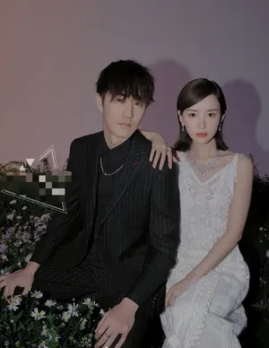 杨玏毛晓彤甜蜜七夕写真图片_3