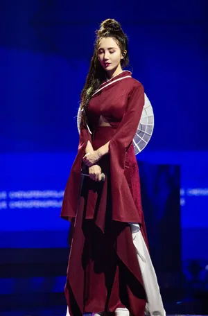 阿朵《乘风破浪的姐姐》图片