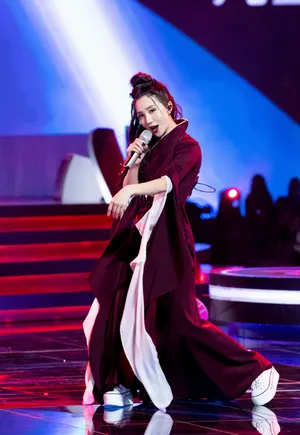 阿朵《乘风破浪的姐姐》图片_2