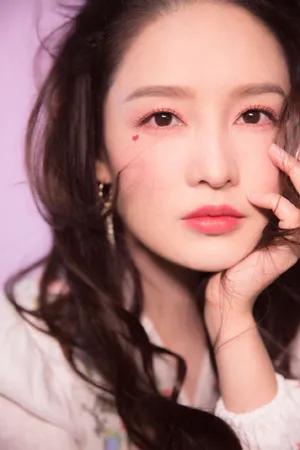 李沁七夕桃花妆写真图片_4