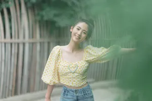 邢菲可爱甜美写真图片