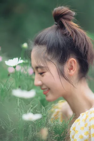 邢菲可爱甜美写真图片