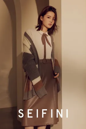 李沁复古风格时尚写真图片_2