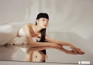 袁冰妍优雅性感写真图片_3