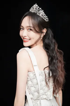 唐嫣精致优雅写真图片_3