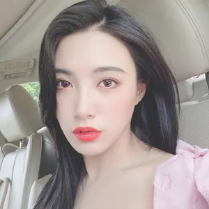 戴萌粉裙性感自拍照图片