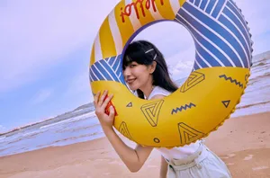 阚清子海边沙滩清新写真图片_1