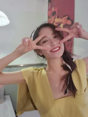 李兰迪俏丽性感私服照图片