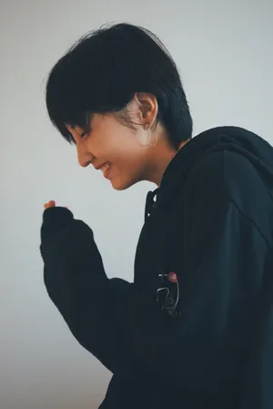 张子枫短发私服俏丽写真图片_6