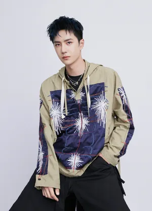 王一博连帽卫衣蓝发帅气写真图片第5张