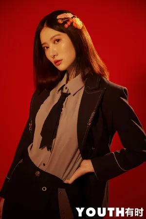 吴优最新时尚杂志写真图片第5张