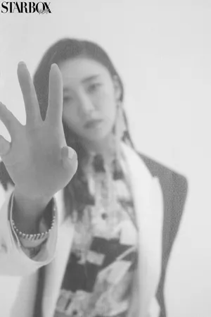 张月复古摩登写真图片第7张