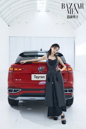 张予曦潇洒酷美车拍大片写真图片第6张