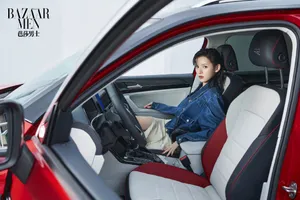 张予曦潇洒酷美车拍大片写真图片_8