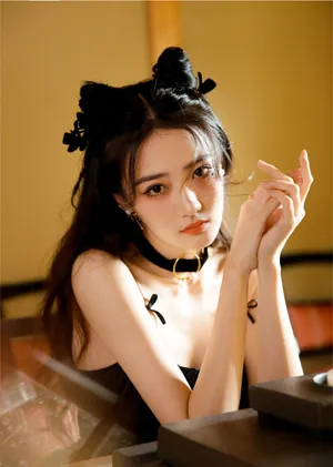 徐璐俏皮黑裙哥特感超美暗黑风格写真图片_6