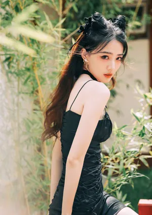 徐璐俏皮黑裙哥特感超美暗黑风格写真图片_10
