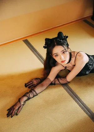 徐璐俏皮黑裙哥特感超美暗黑风格写真图片_11