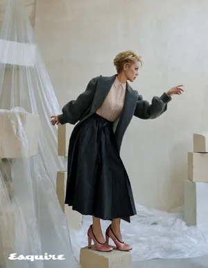 宁静超飒封面大片写真图片_4