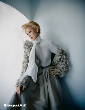 宁静超飒封面大片写真图片第6张