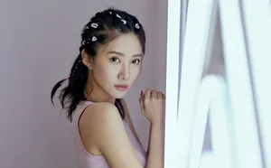 吴优性感露脐运动装写真图片_5