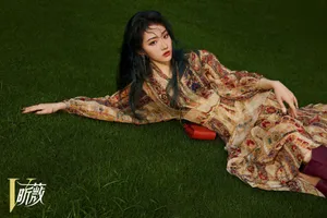 喻言纸梦造型大片写真图片_2