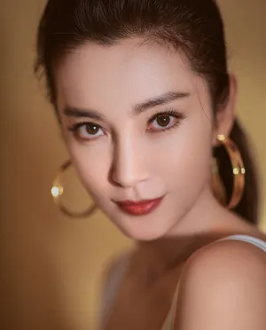 李冰冰马尾元气满满性感牛仔套装写真图片_7