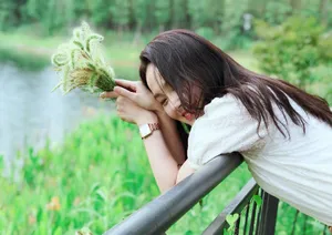 张佳宁白T清新甜美写真图片_2