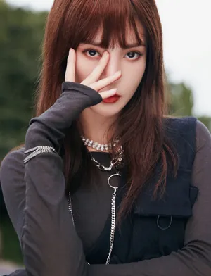 金晨红发性感写真图片_10