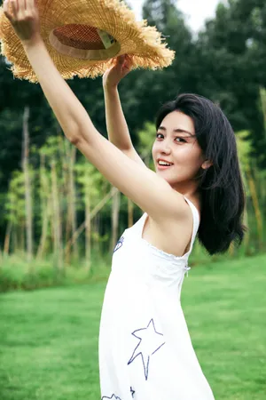 梁洁夏日清新胶片写真图片_3